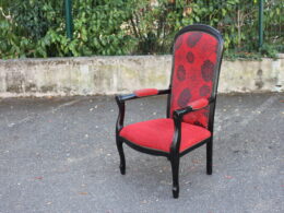 Fauteuil voltaire rouge et noir