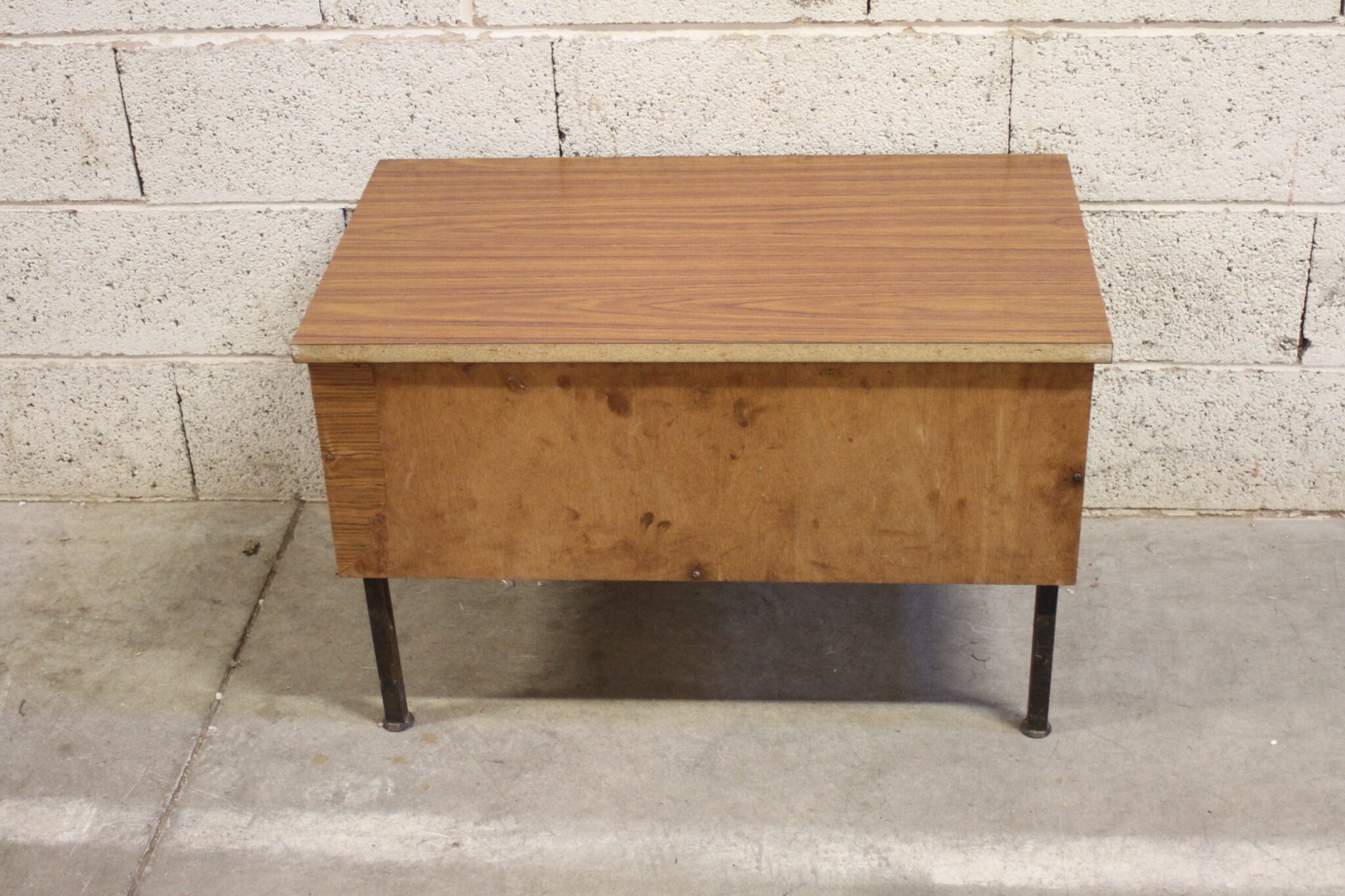 Petit meuble vintage en formica – Image 5