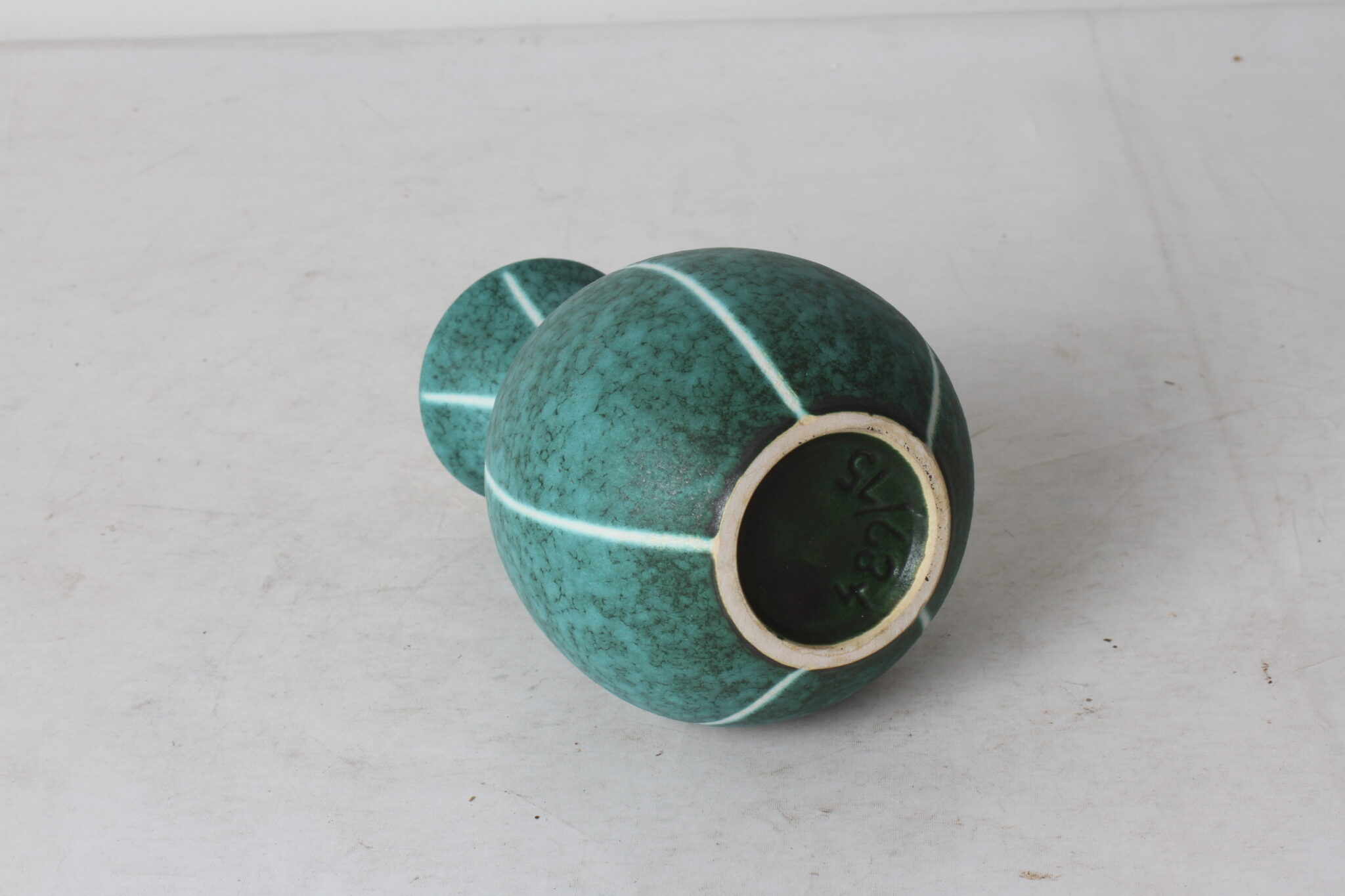 Petit vase décoratif en céramique – Image 4
