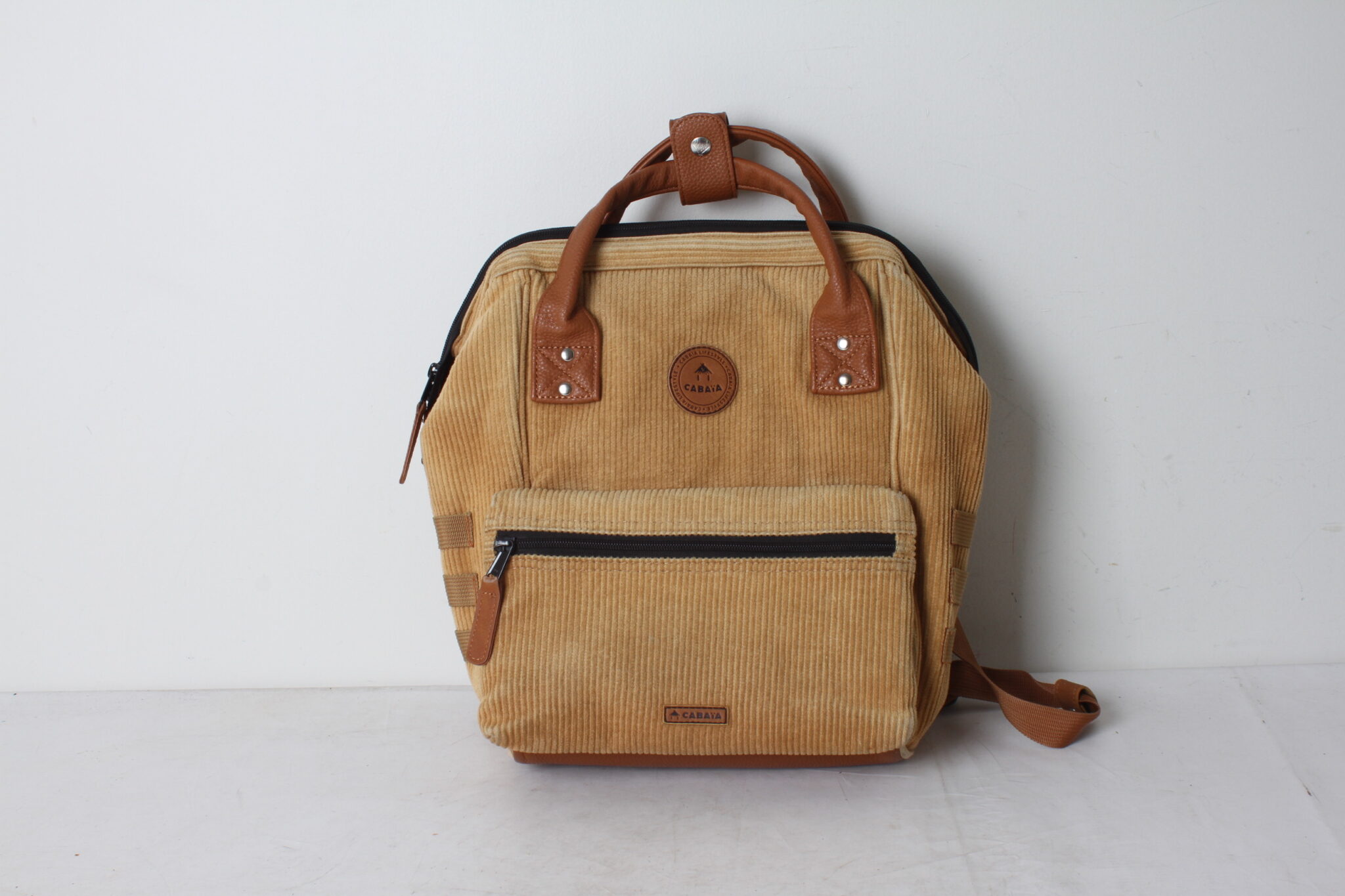 sac-a-dos-cabaia-adventurer-modele-dubai-velours-cotele-mode-friperie-occasion-emmaus-scherwiller-etikette (3)