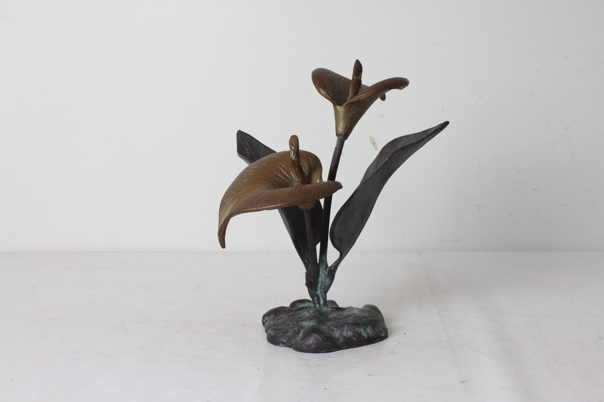 sculpture-florale-art-deco-en-bronze-2-arums-bicolore-objets-deco-brocante-occasion-emmaus-scherwiller-etikette (6)