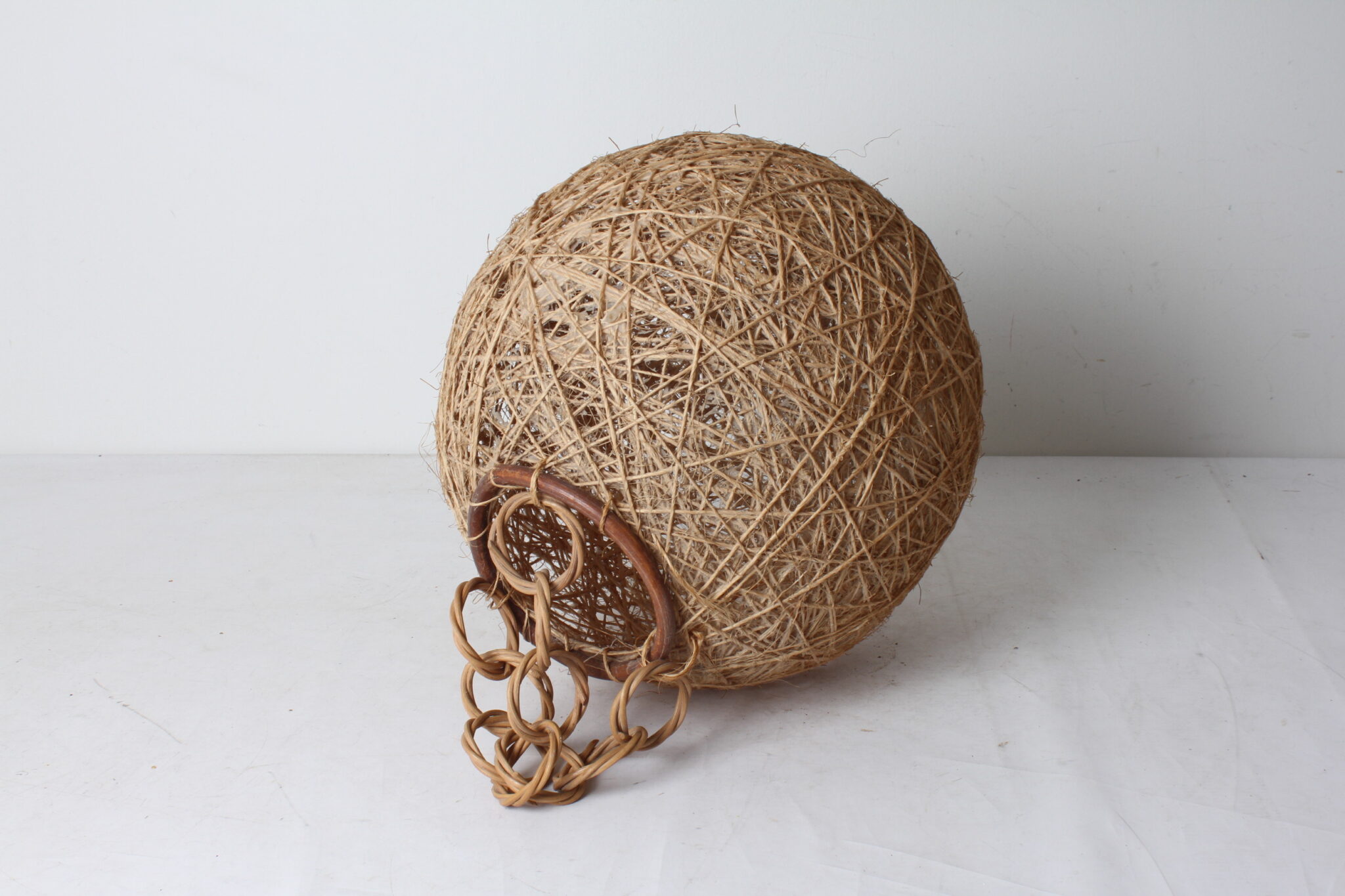 Suspension-boule-vintage-etikette-emmaus-scherwiller (3)