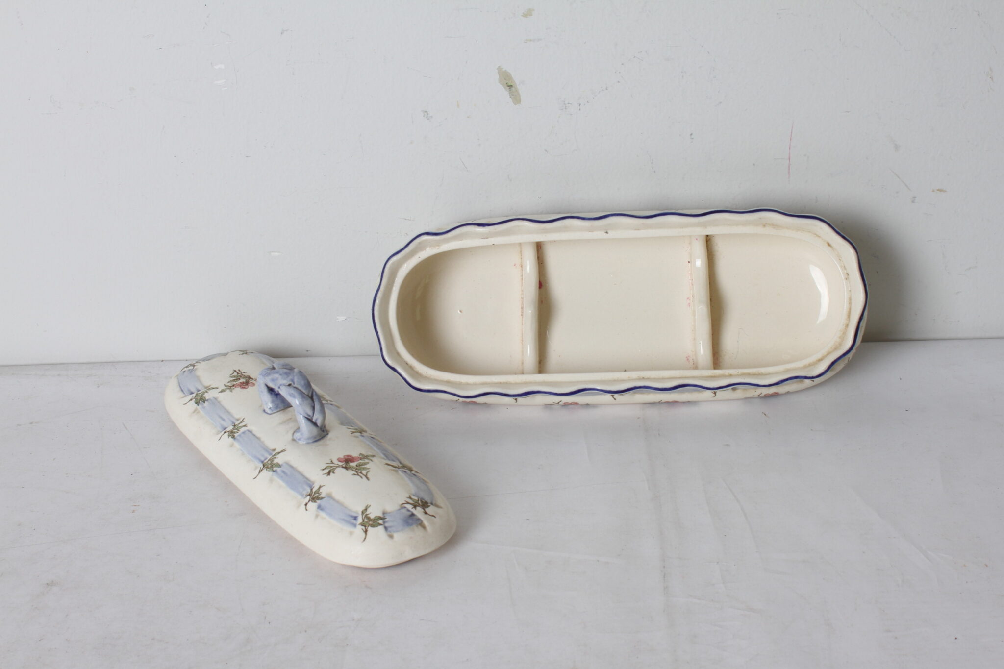 Ancienne boîte à brosses à dents – Image 3