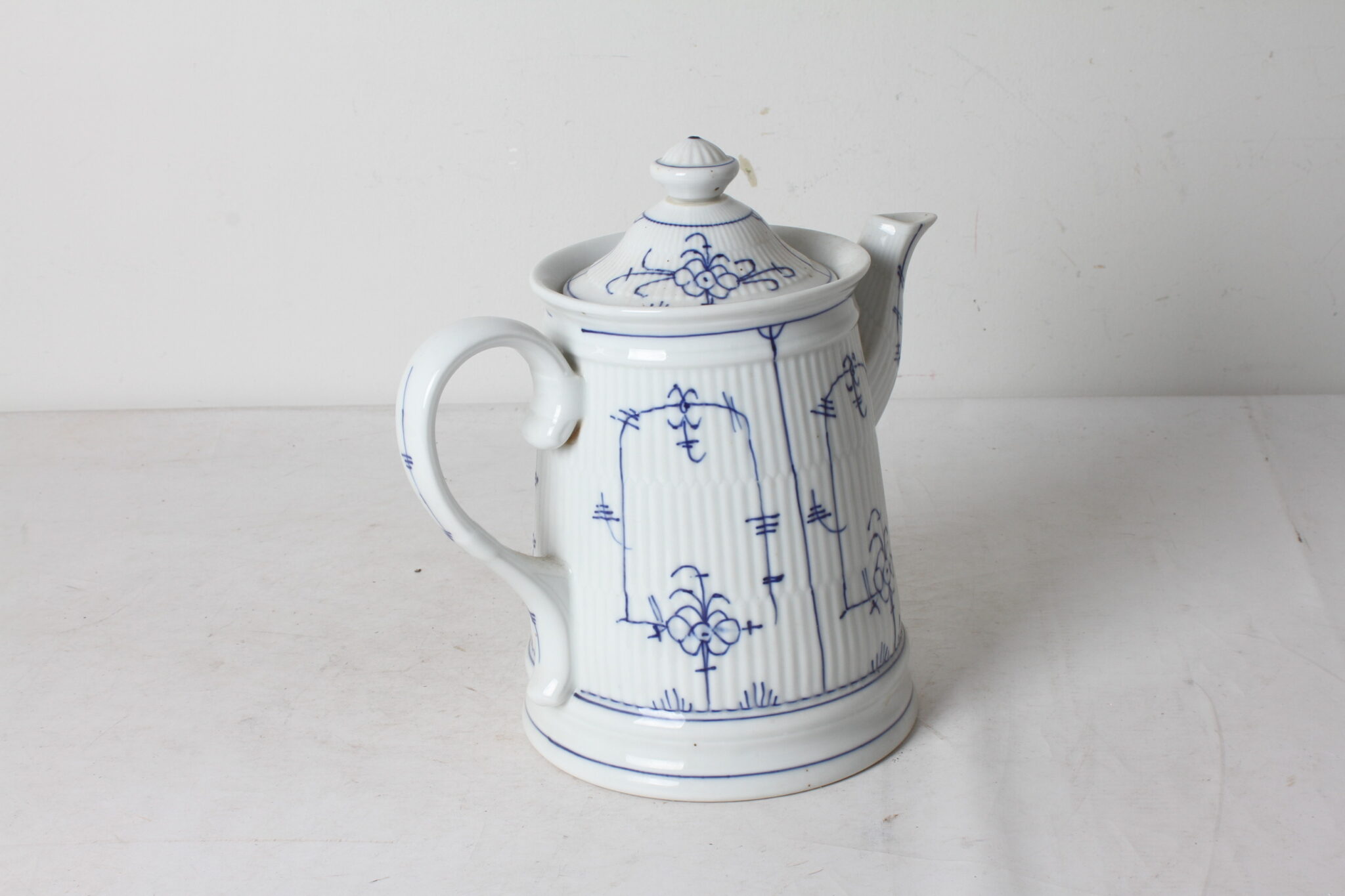 Cafetière en céramique nervurée – Image 3