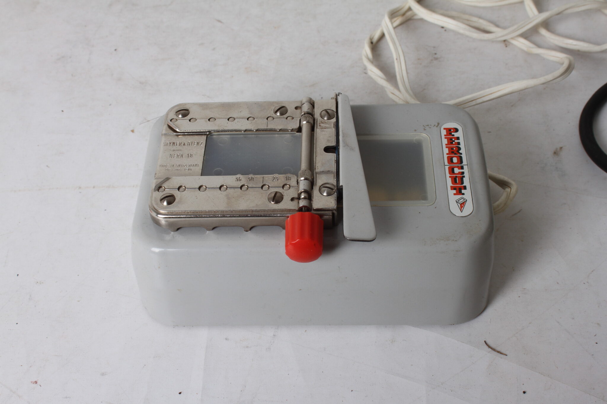 Coupeuse de film Perocut Filmschneider