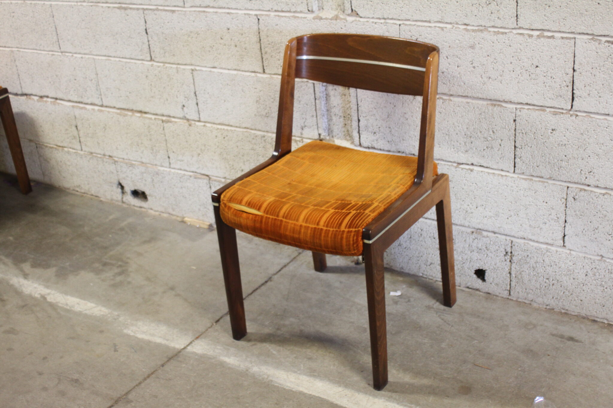 Ensemble de chaises vintage – Image 7