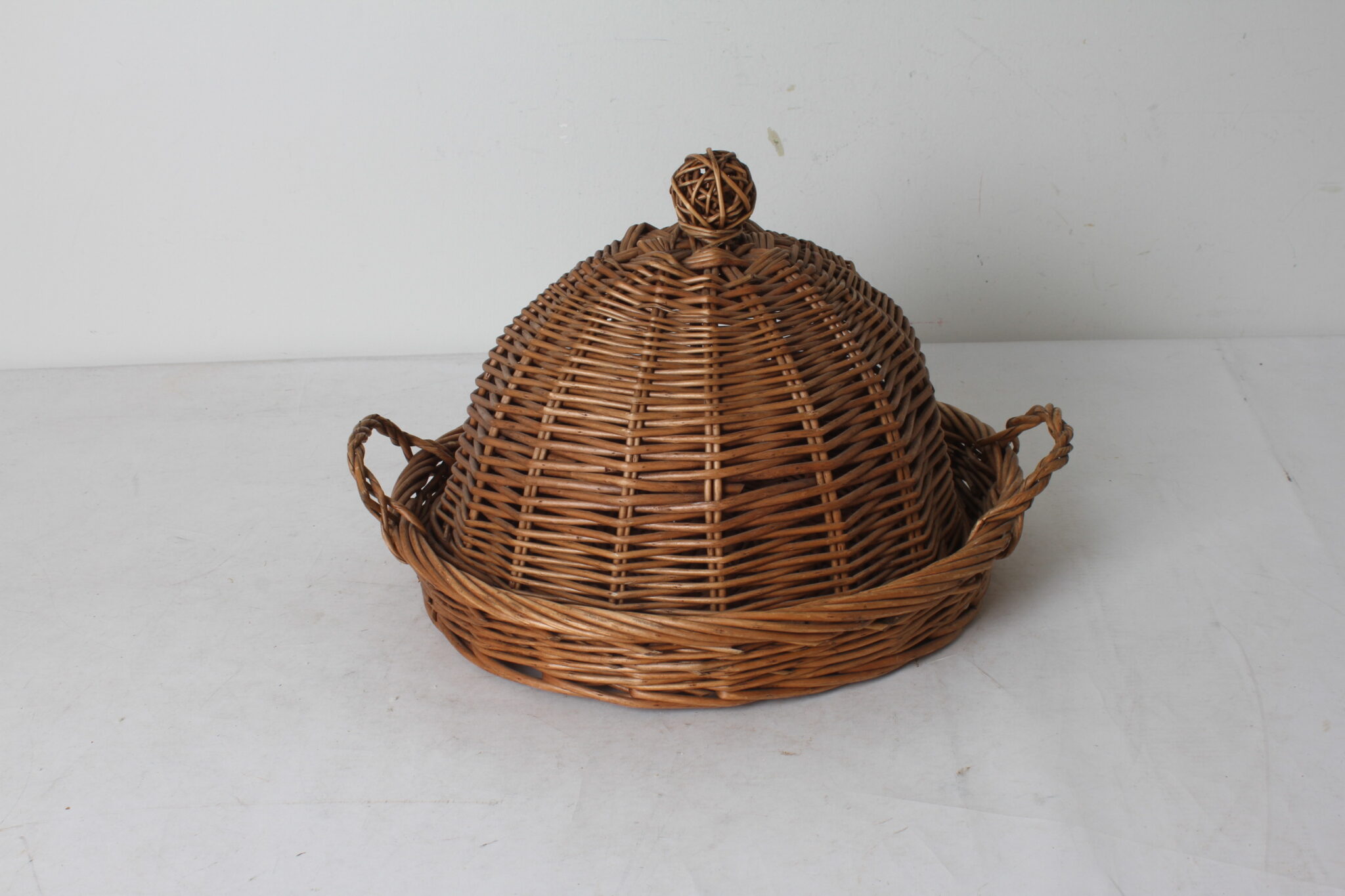 Panier cloche en osier – Image 2