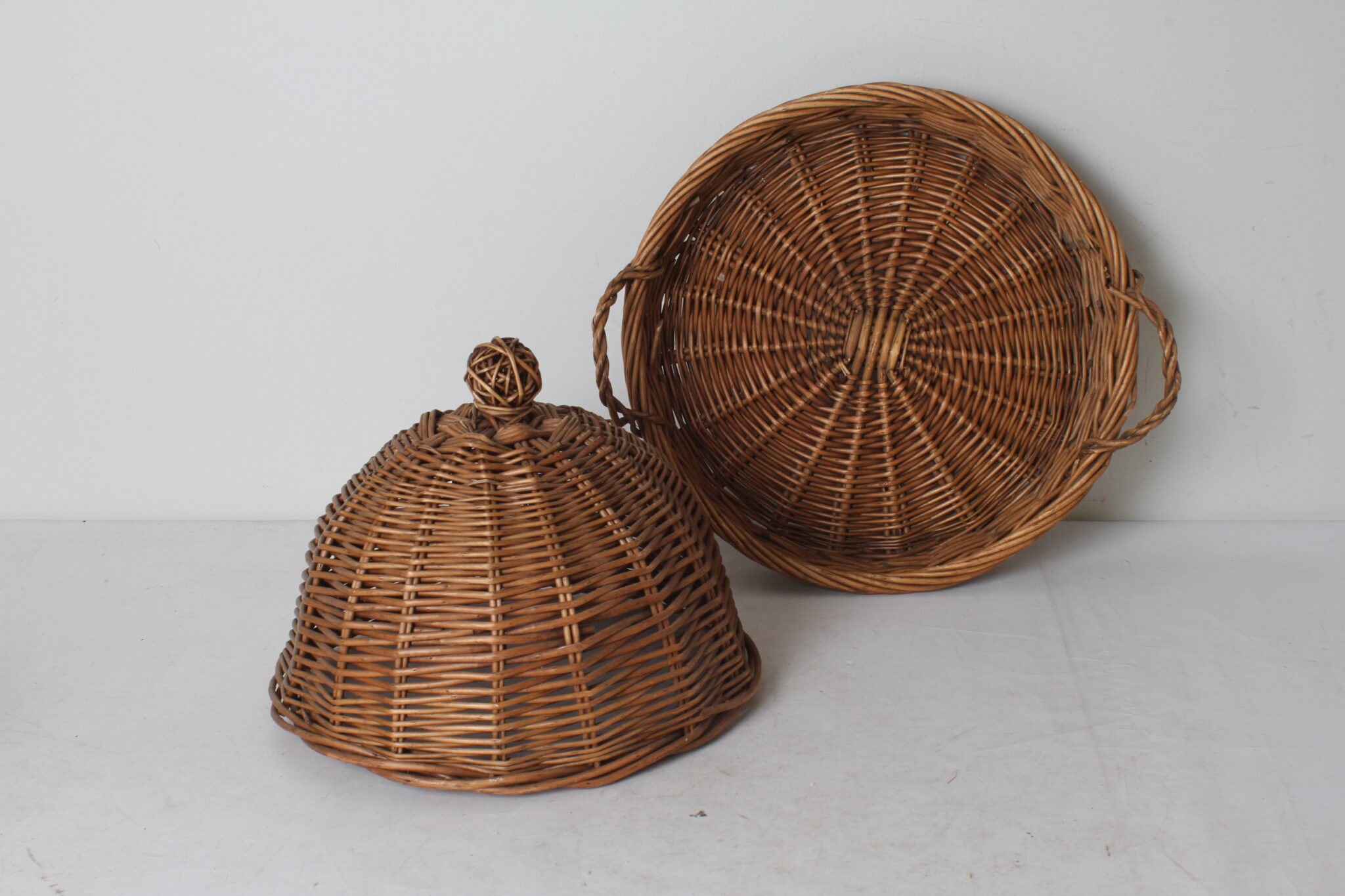 Panier cloche en osier – Image 3