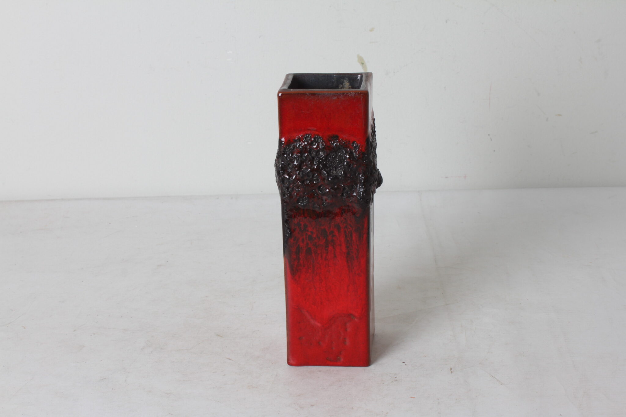 Vase cubique vintage style Fat Lava – Image 2
